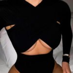 Body ajustado manga larga mujer con corte cruzado | Ropa de club