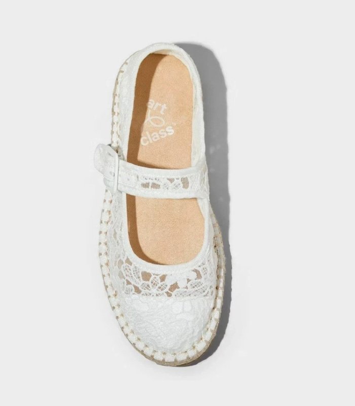 Zapatos infantiles Art Class Madeline Lace blancos con encaje